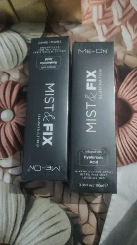ME-ON Mist & Fix Illuminating Makeup Setting Spray | Longlasting | Moisturizing | Hydrating | 80ml photo review
